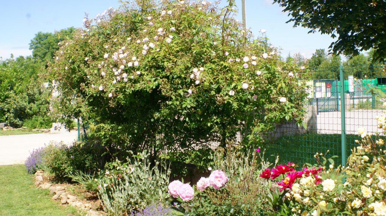 Acaba D'Entrar Bed & Breakfast Le Caylar Exterior photo